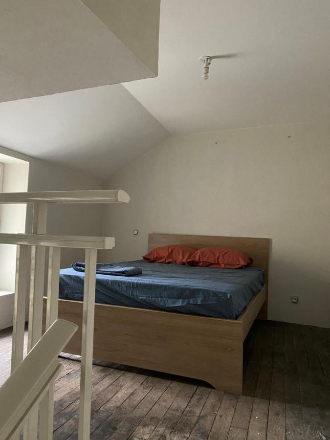 Appartement Calme Centre Ville Historique Ussel  Εξωτερικό φωτογραφία