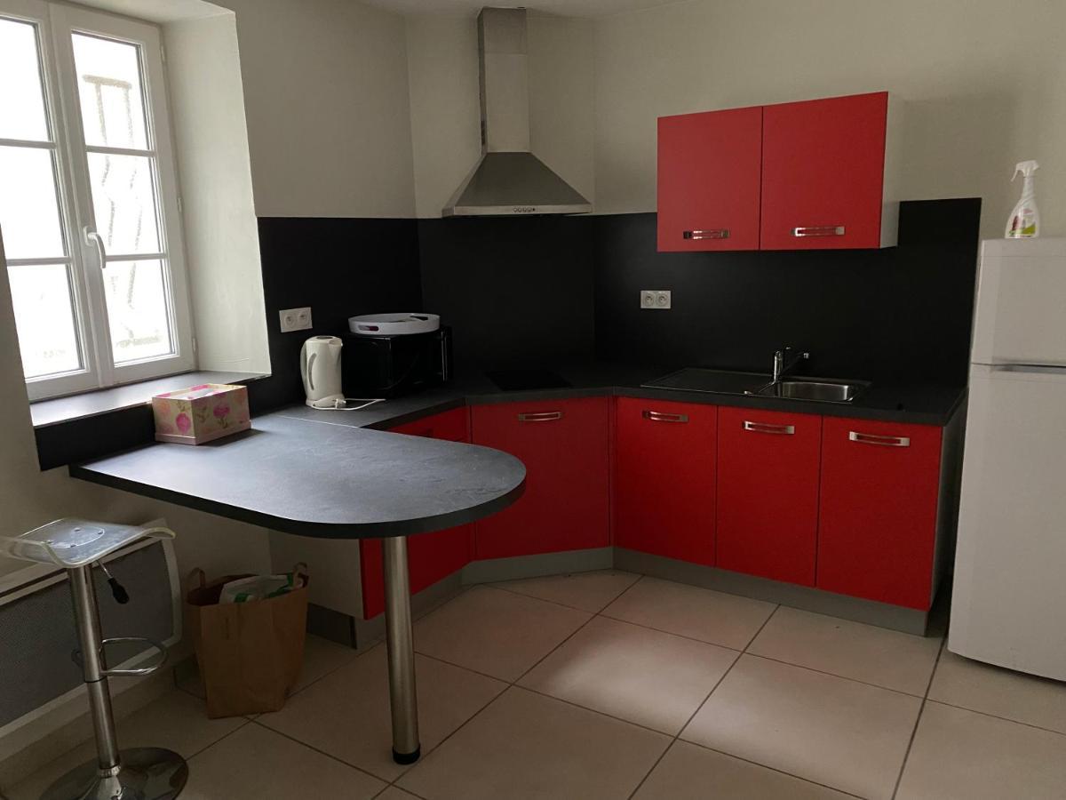 Appartement Calme Centre Ville Historique Ussel  Εξωτερικό φωτογραφία